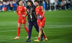国际女子足球赛中，中国队再次获得好成绩